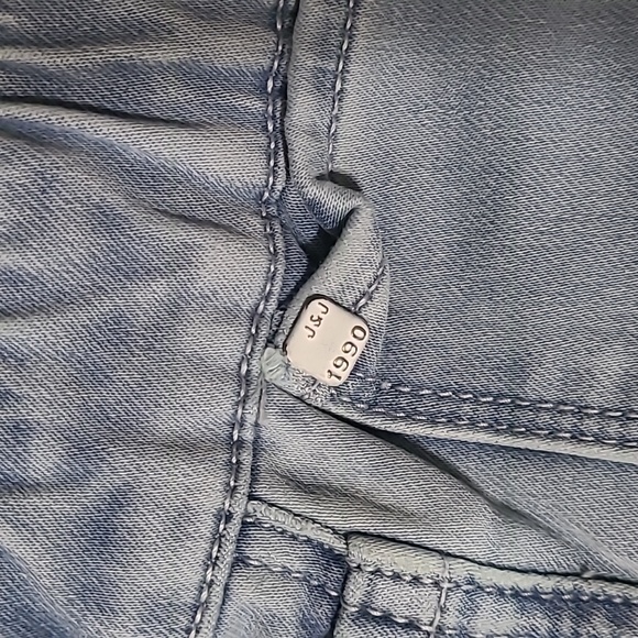 Mens Jack & Jones reg fit jjrick jjdash elast shorts denim light wash - Picture 14 of 14